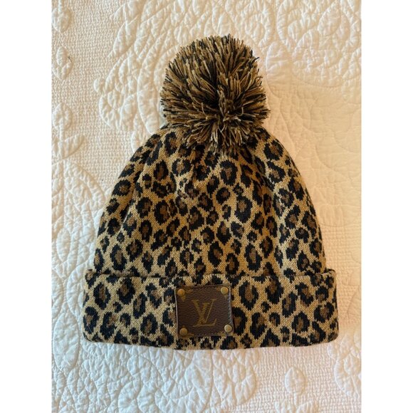 LV Upcycled Leopard Print Knit Beanie With Pom-Pom Tan & Black One Size - Picture 1 of 5